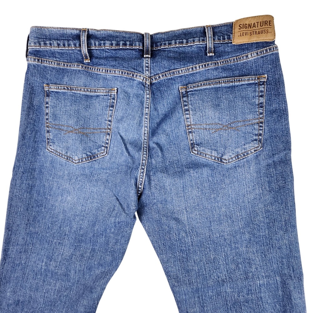 Signature by Levi Strauss Mens Bootcut Jeans Medium Wash Blue W40 L30‎ Stretch - Picture 5 of 10